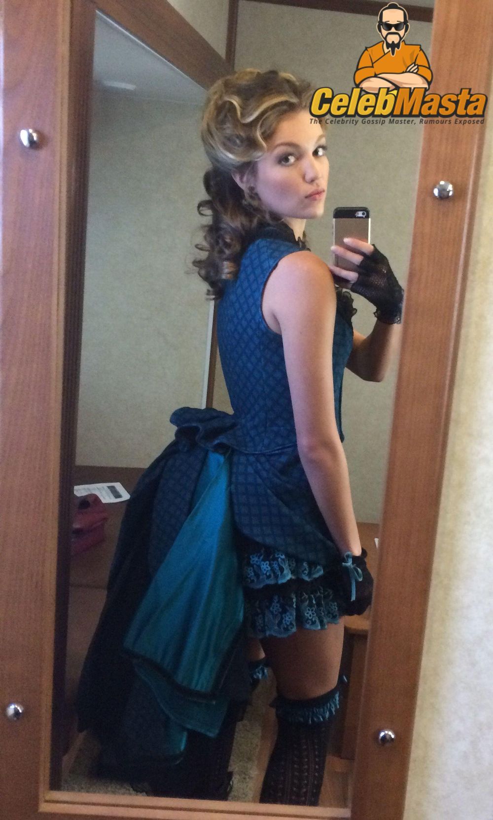 Lili Simmons