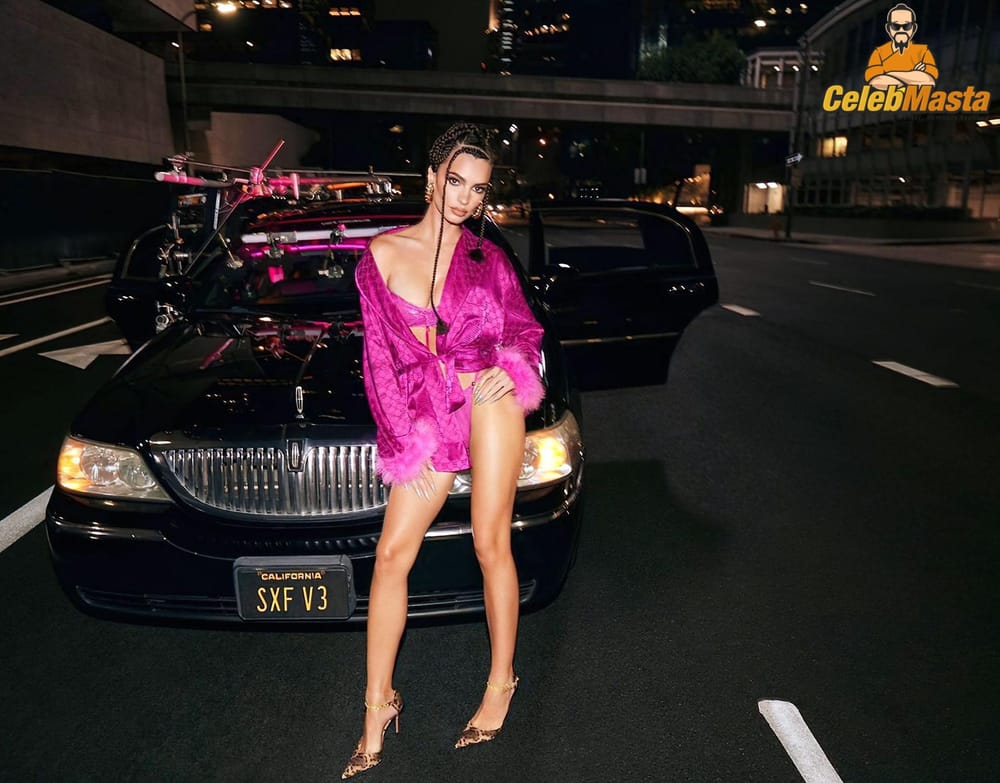 Emily Ratajkowski