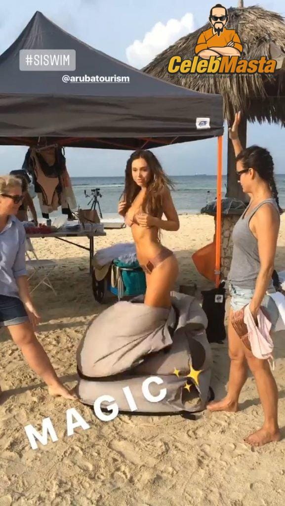 Alexis Ren