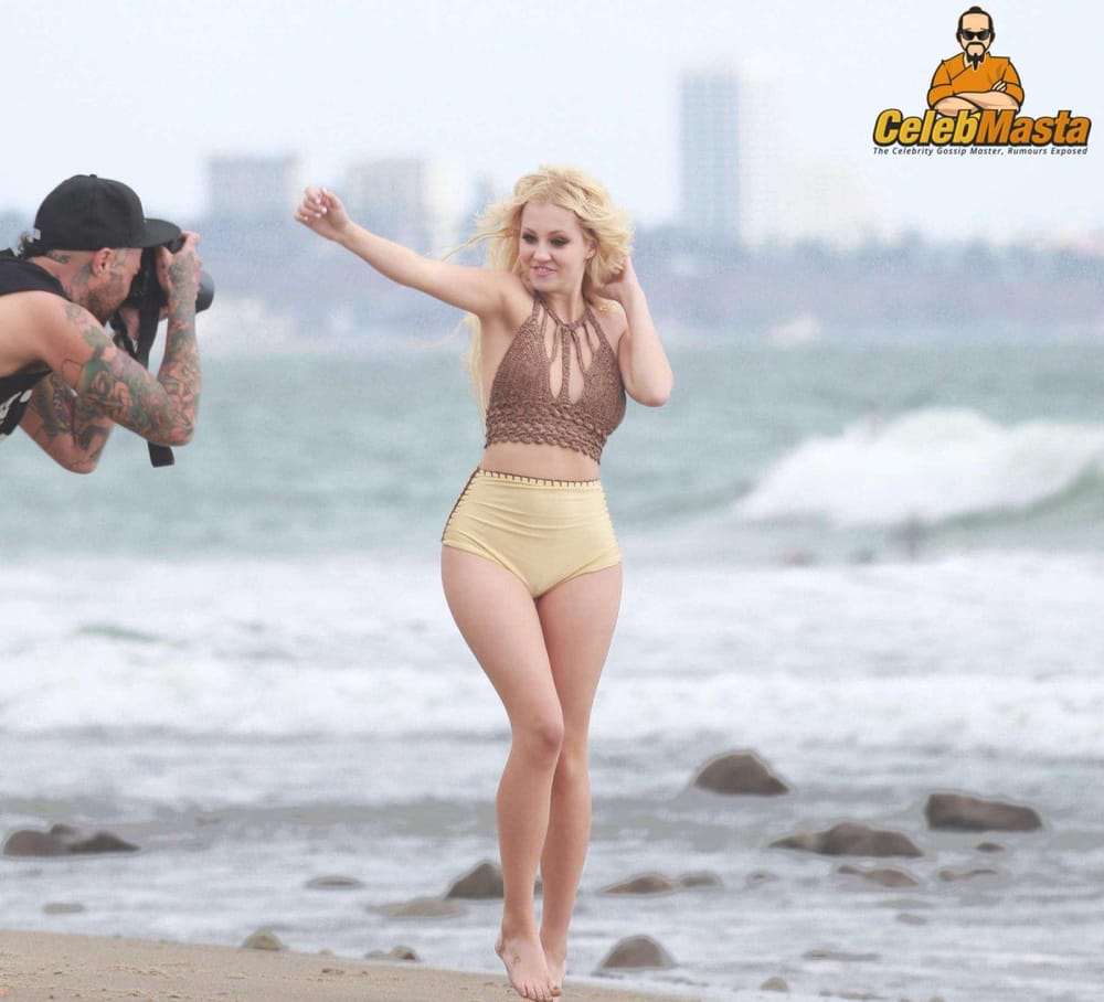 Ava Sambora