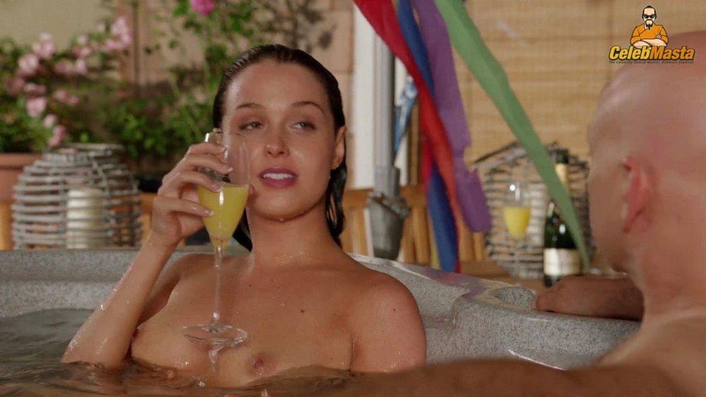 Camilla Luddington