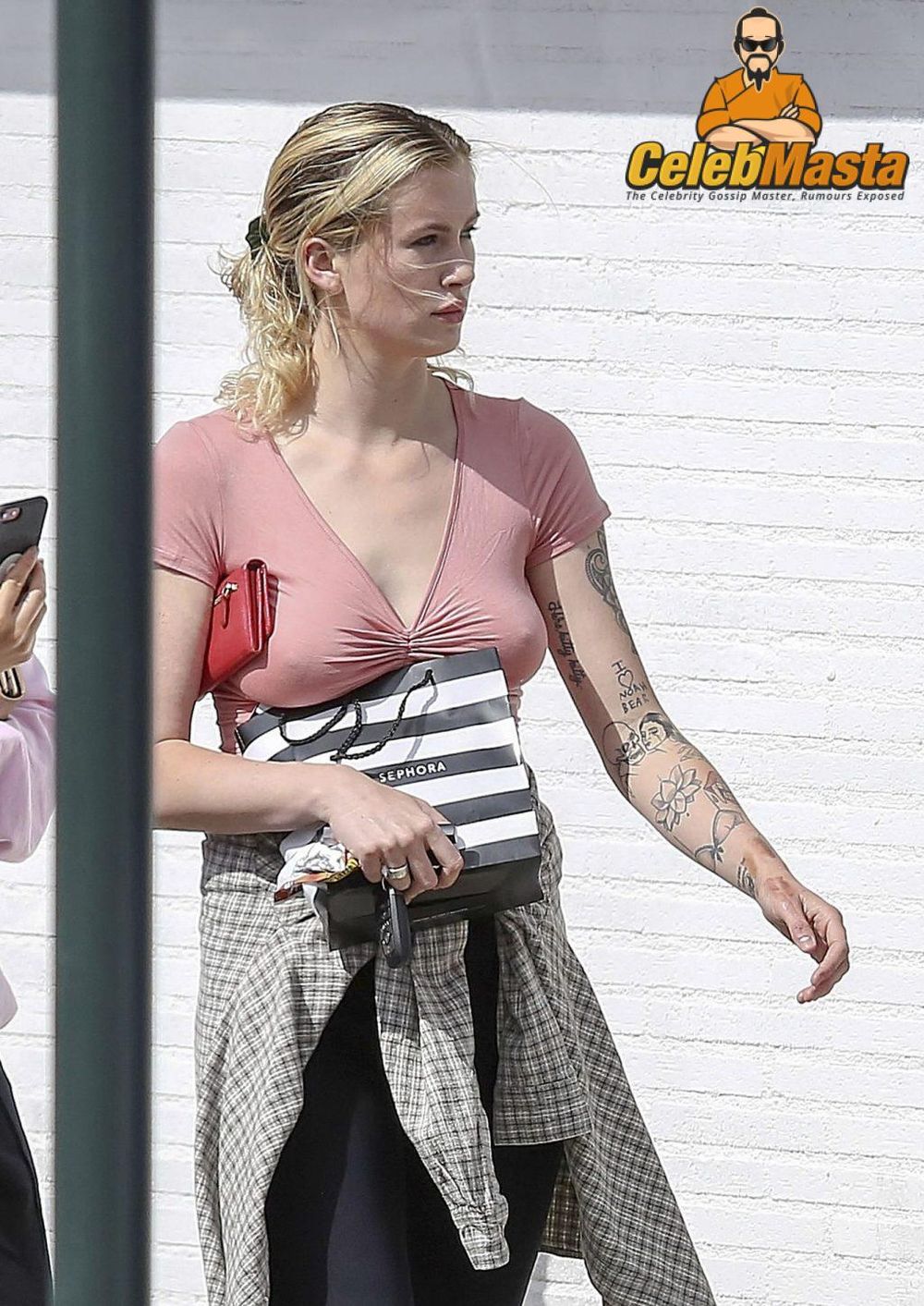 Ireland Baldwin