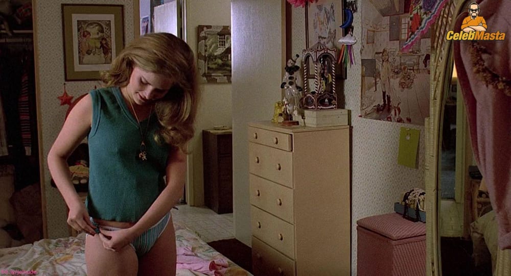 Jennifer Jason Leigh