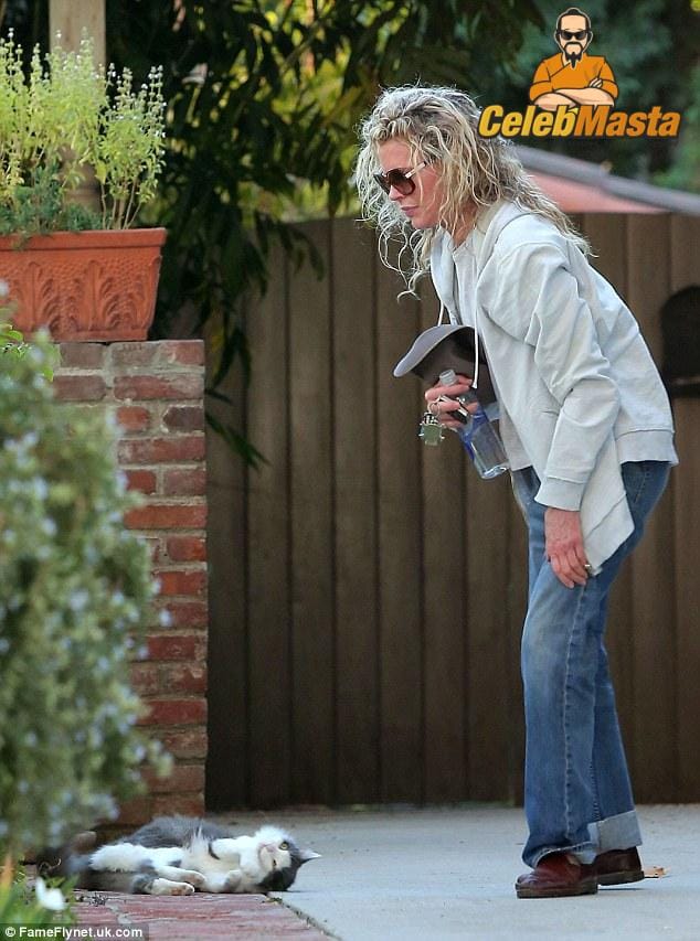 Kim Basinger