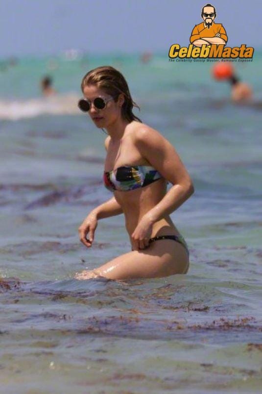 Emily Bett Rickards