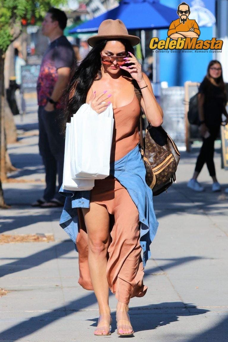 Nikki Bella