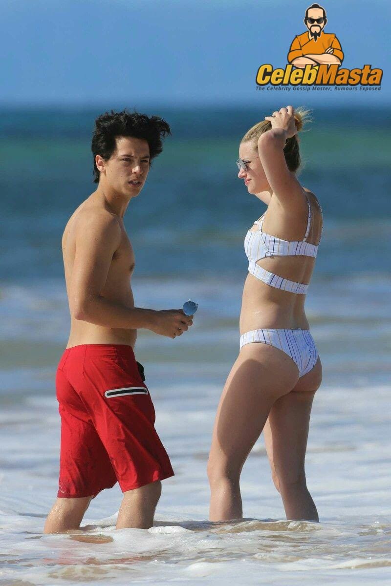 Lili Reinhart