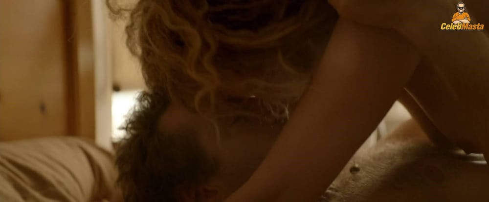 Julia Garner