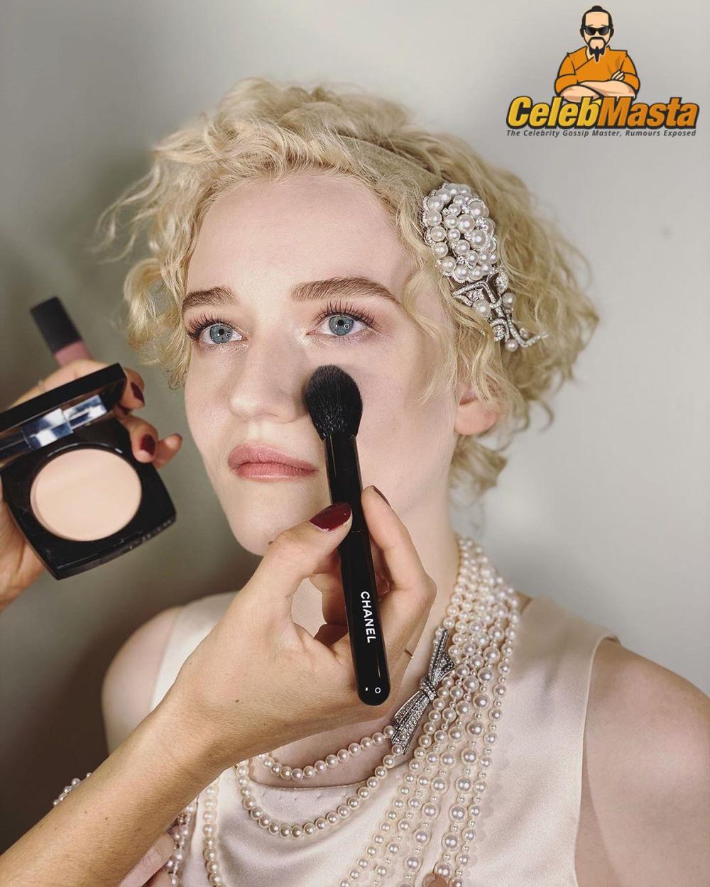 Julia Garner
