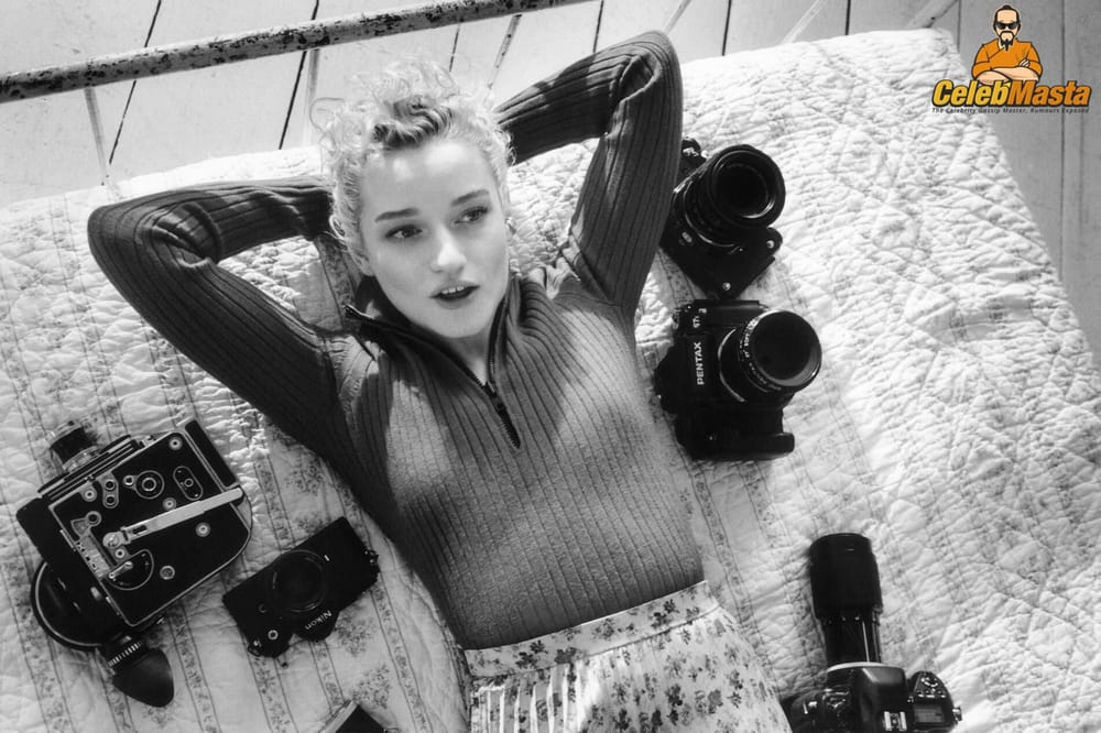Julia Garner