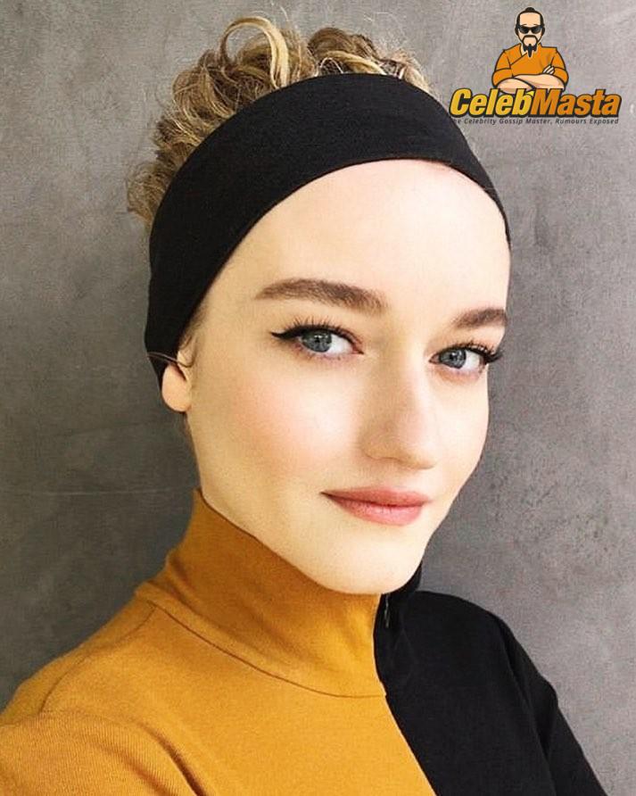 Julia Garner