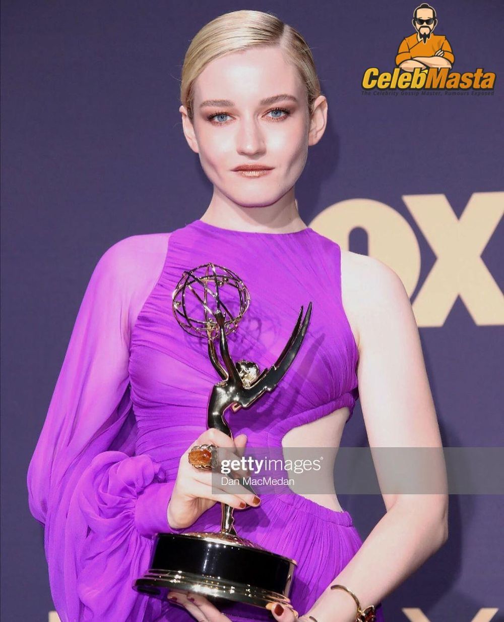 Julia Garner