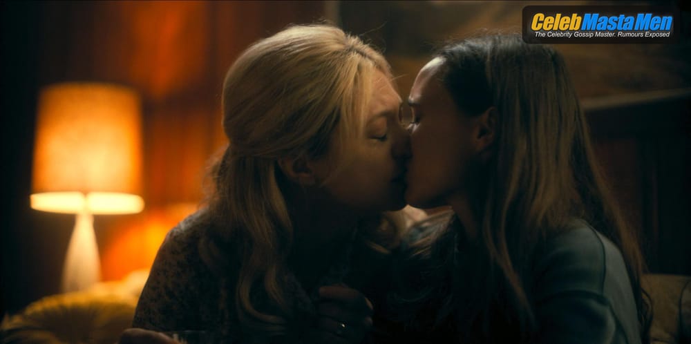 Ellen Page and Marin Ireland Lesbian Scene in The Umbrella Academy