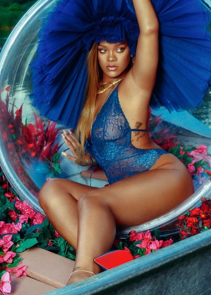 Rihanna 122