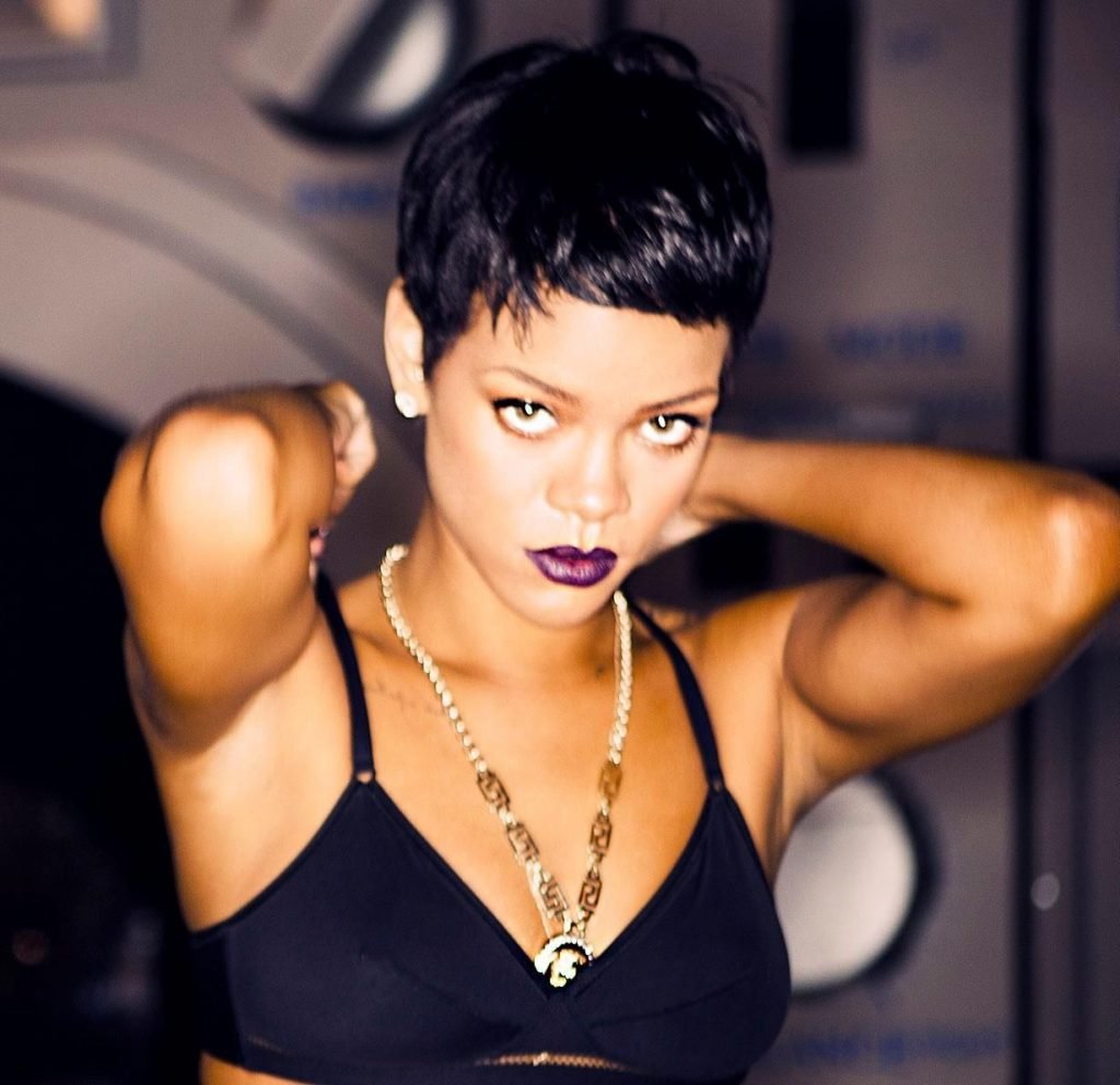 Rihanna 13