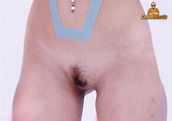 Miley Cyrus Sex Scene Videos and Nude Photos