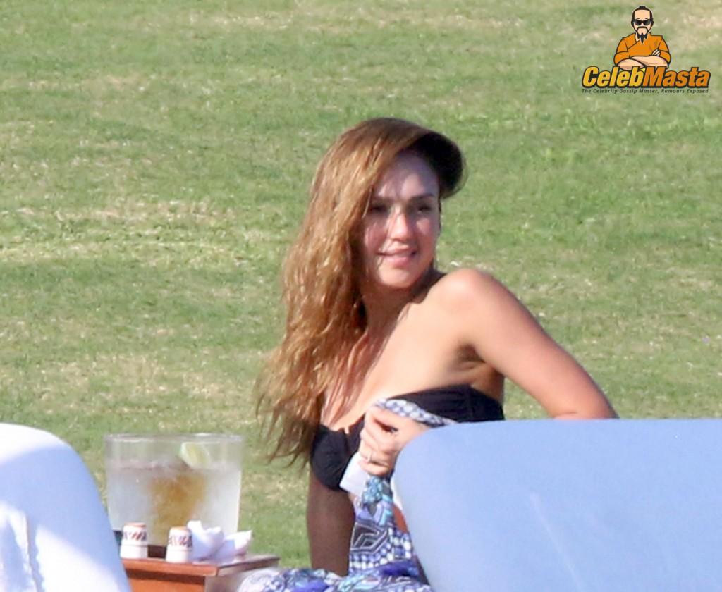 Jessica Alba Sex Scene Videos and Nude Photos