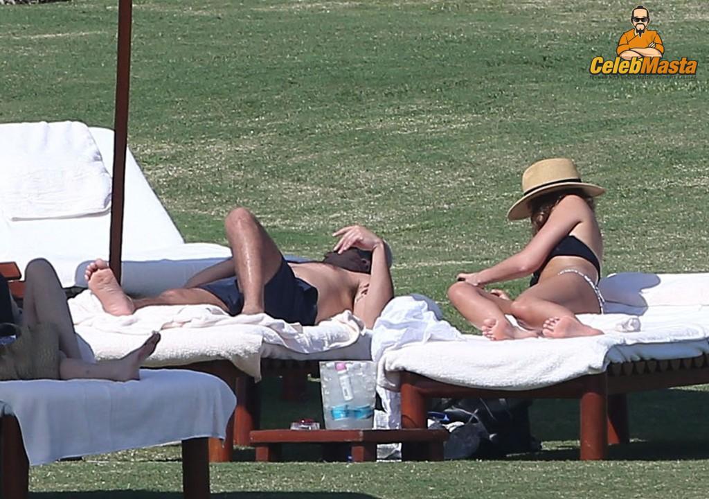 Jessica Alba Sex Scene Videos and Nude Photos