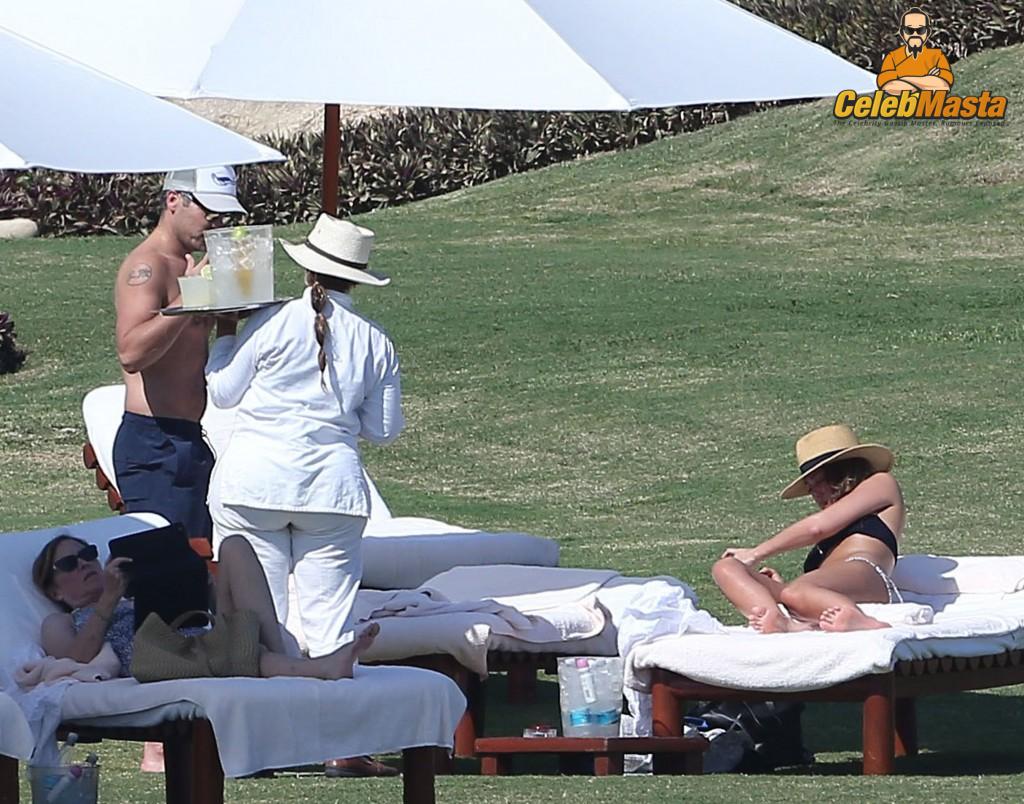 Jessica Alba Sex Scene Videos and Nude Photos