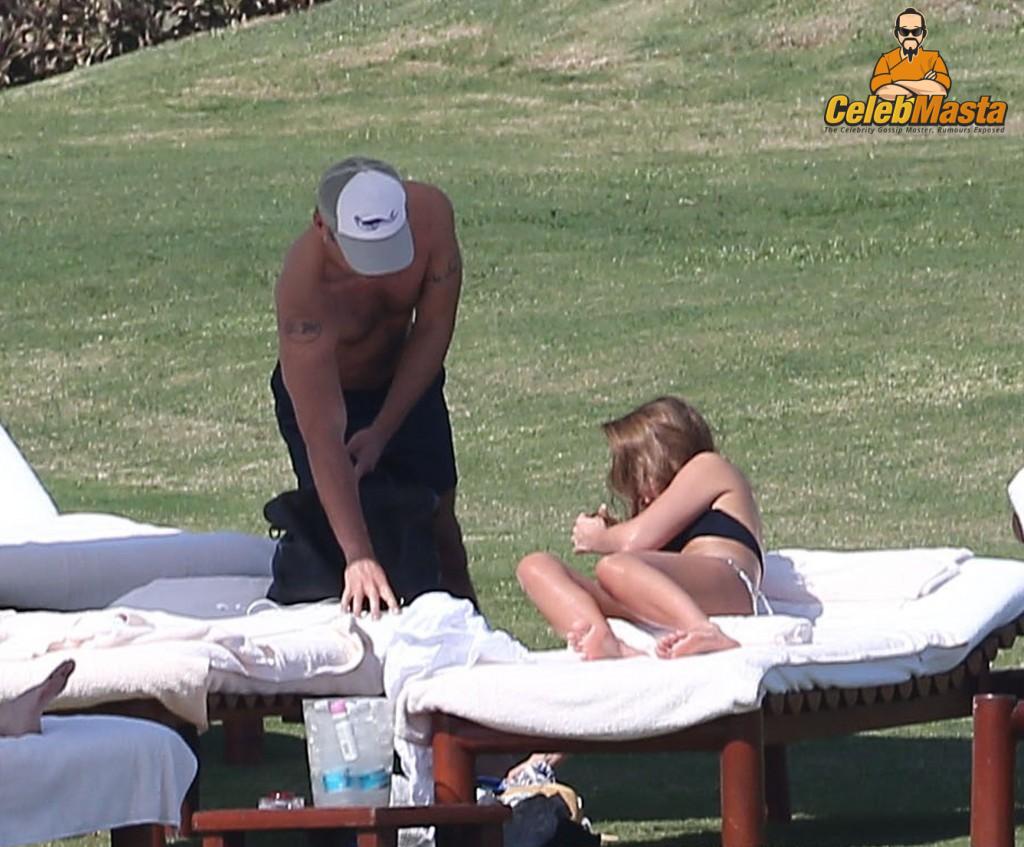 Jessica Alba Sex Scene Videos and Nude Photos
