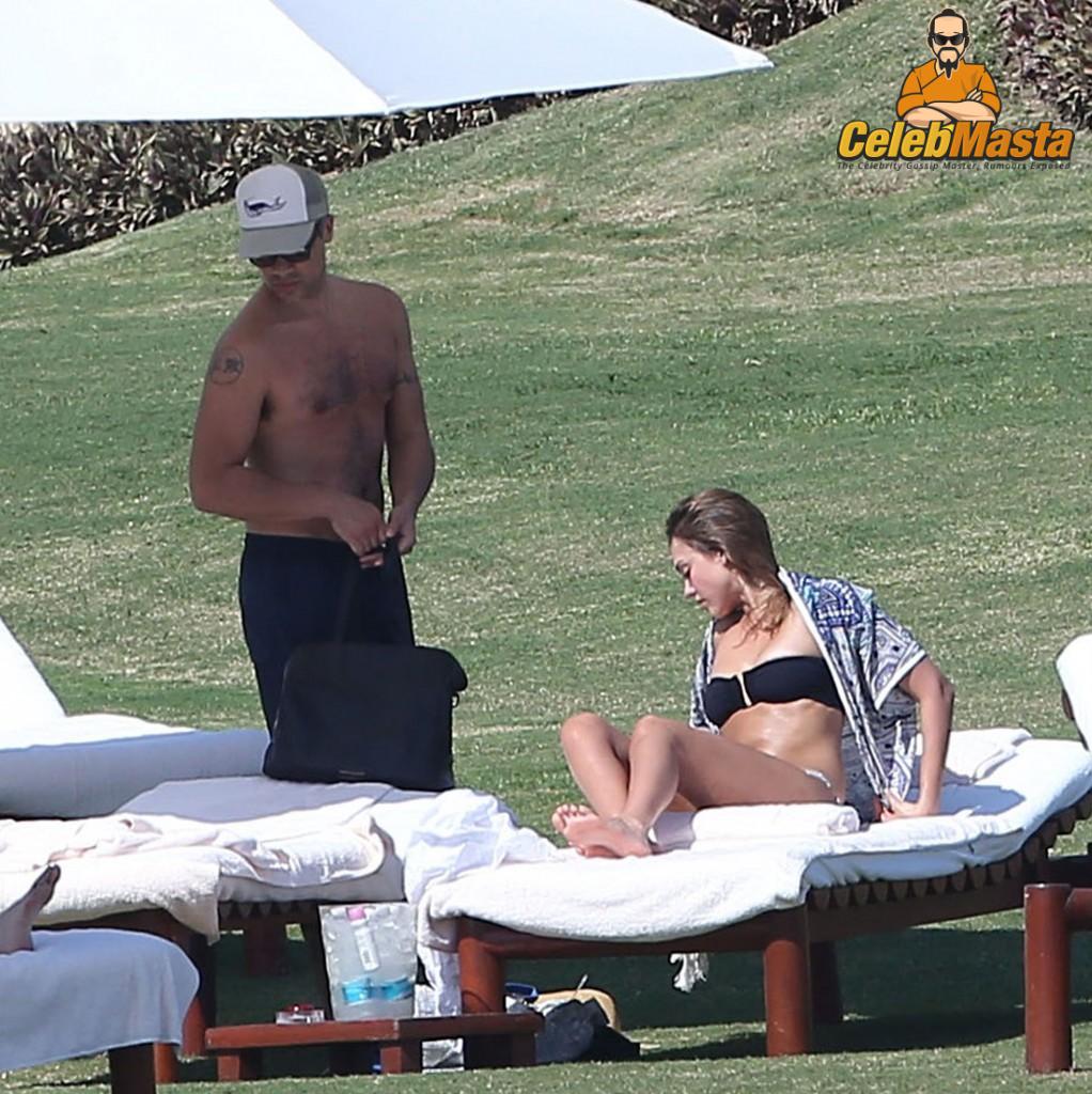 Jessica Alba Sex Scene Videos and Nude Photos