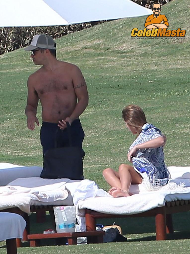 Jessica Alba Sex Scene Videos and Nude Photos