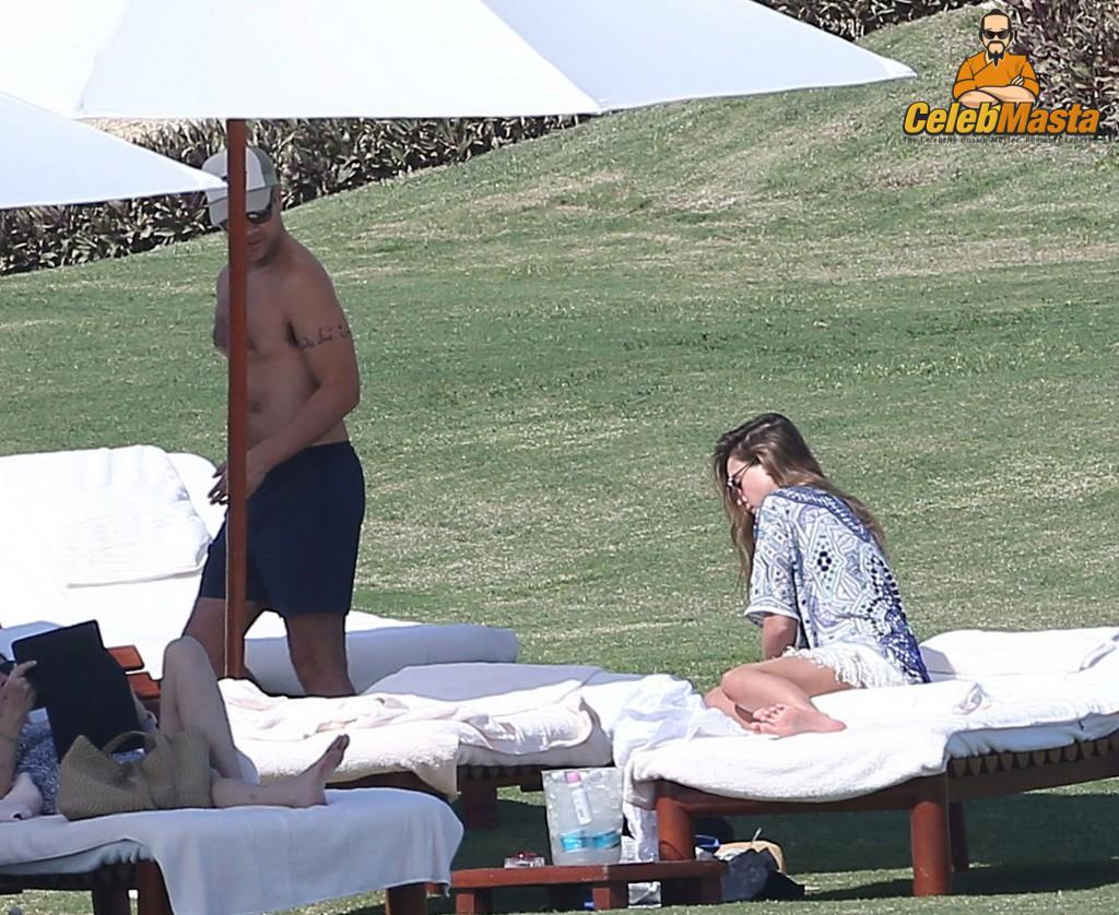 Jessica Alba Sex Scene Videos and Nude Photos