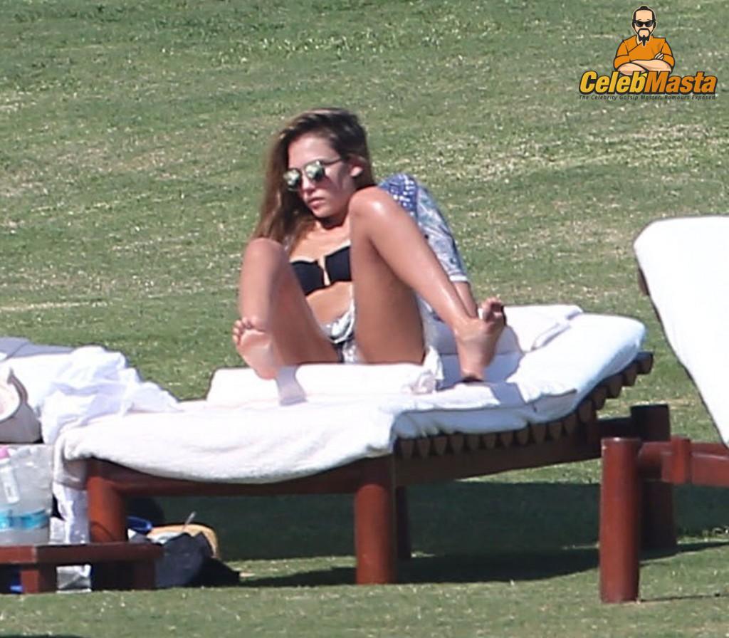 Jessica Alba Sex Scene Videos and Nude Photos