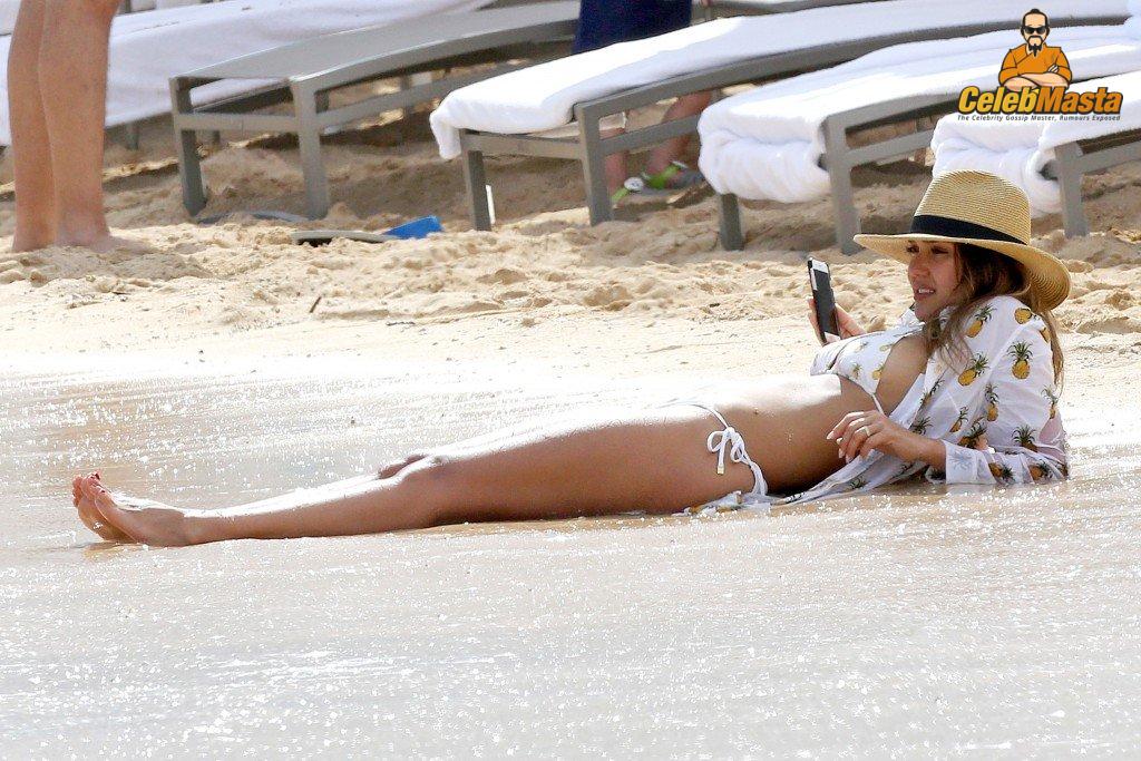 Jessica Alba Sex Scene Videos and Nude Photos