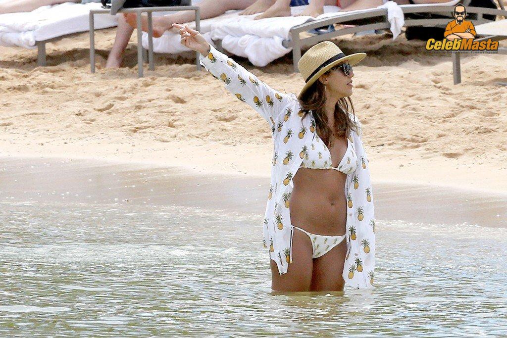 Jessica Alba Sex Scene Videos and Nude Photos