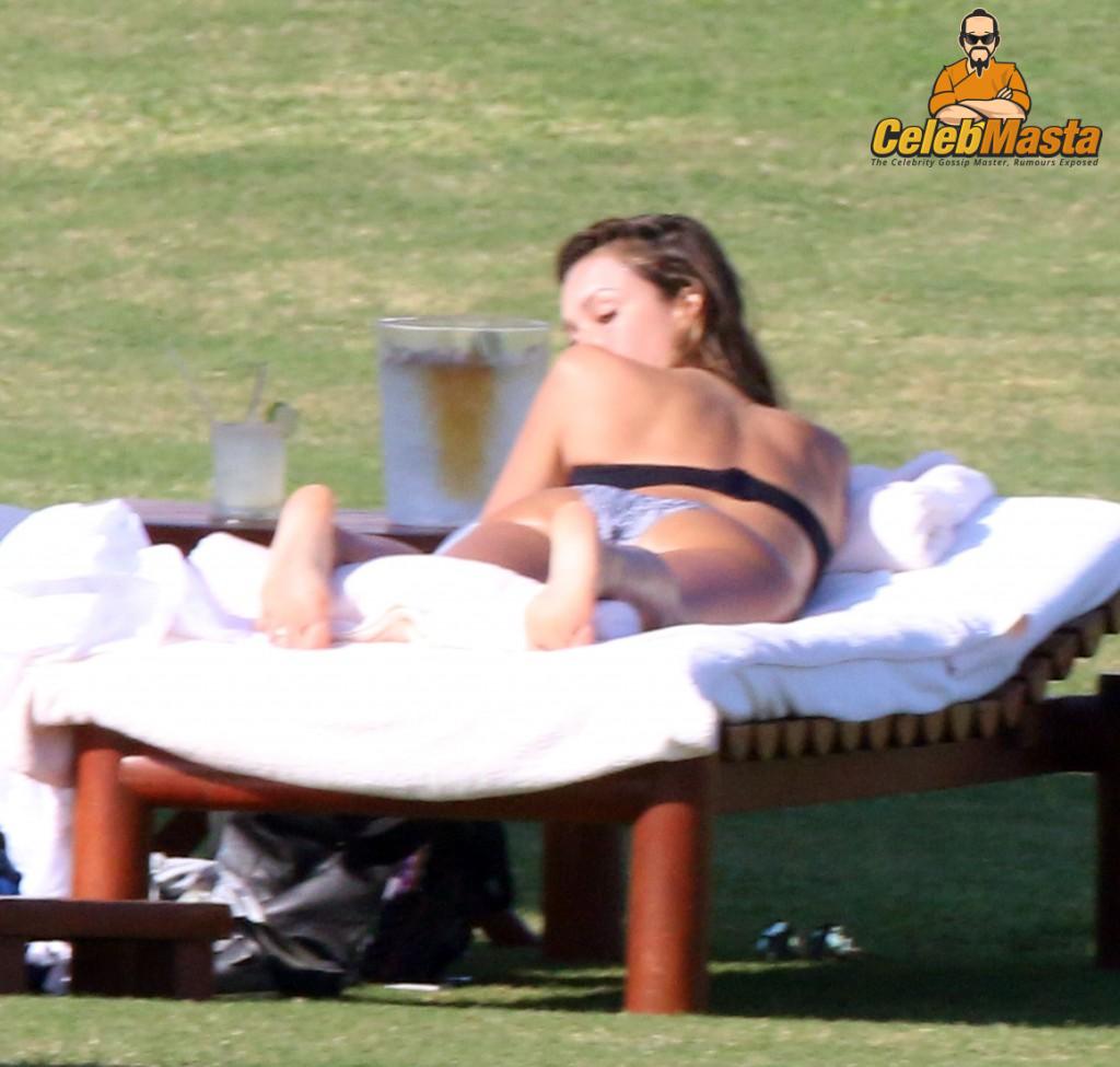 Jessica Alba Sex Scene Videos and Nude Photos