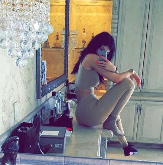 Kylie Jenner 21