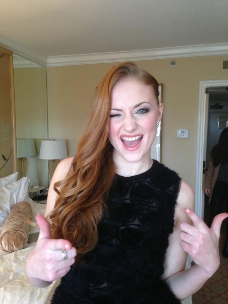 Sophie Turner Sex Scene Videos and Nude Photos