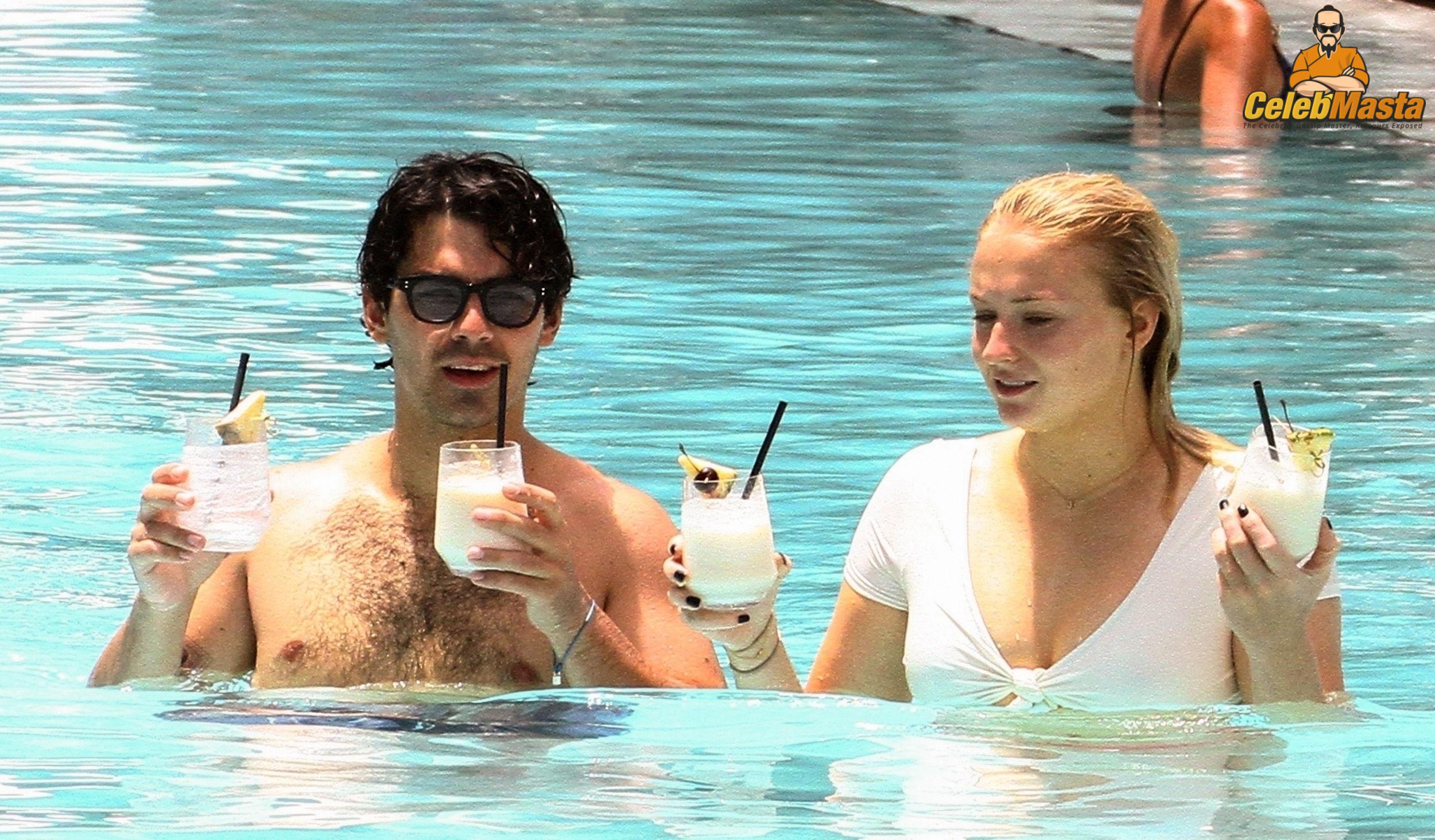 Sophie Turner Sex Scene Videos and Nude Photos
