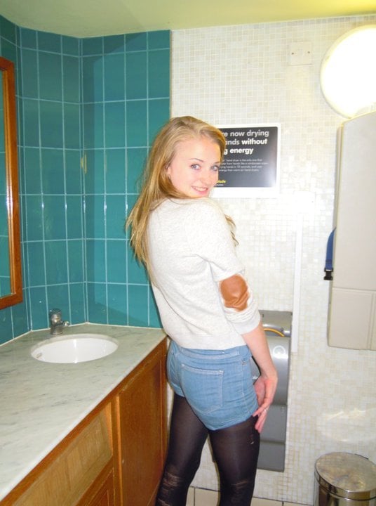 Sophie Turner Sex Scene Videos and Nude Photos