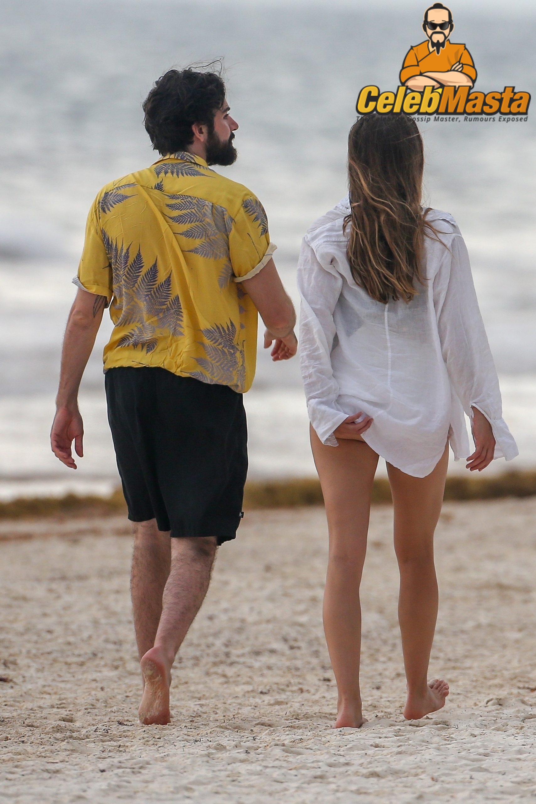 Elizabeth Olsen Sex Scene Videos and Nude Photos
