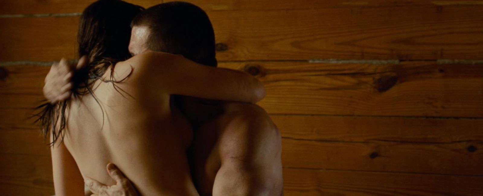 Elizabeth Olsen Sex Scene Videos and Nude Photos