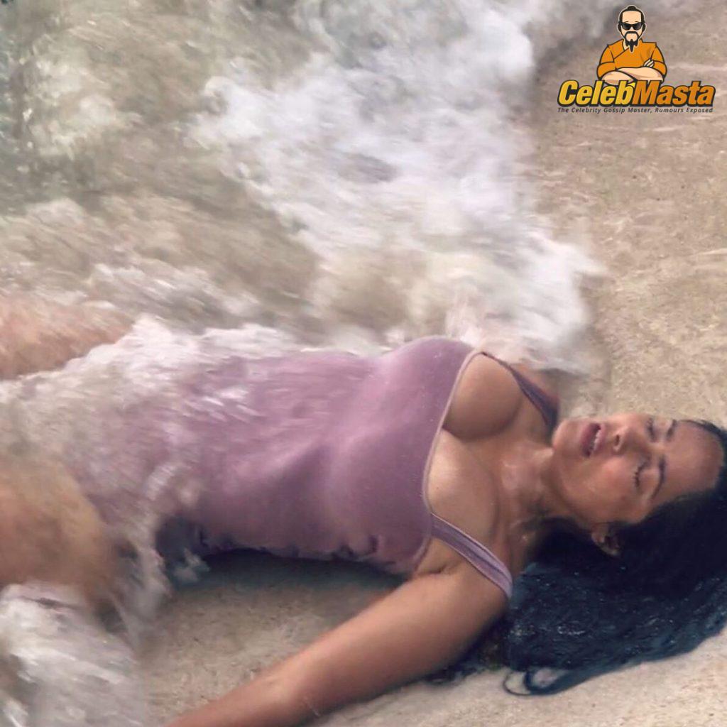Salma Hayek Sex Scene Videos and Nude Photos