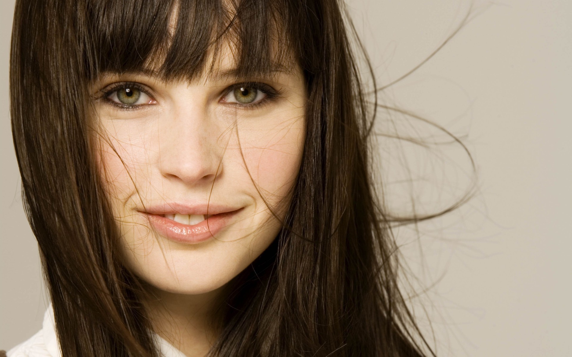 Felicity Jones Sex Scene Videos and Nude Photos
