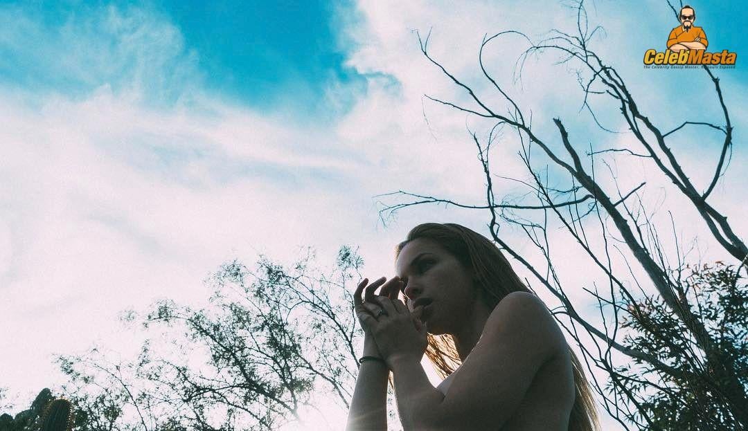 Alexis Knapp