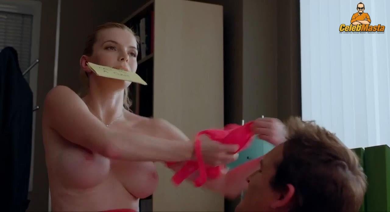 Betty Gilpin