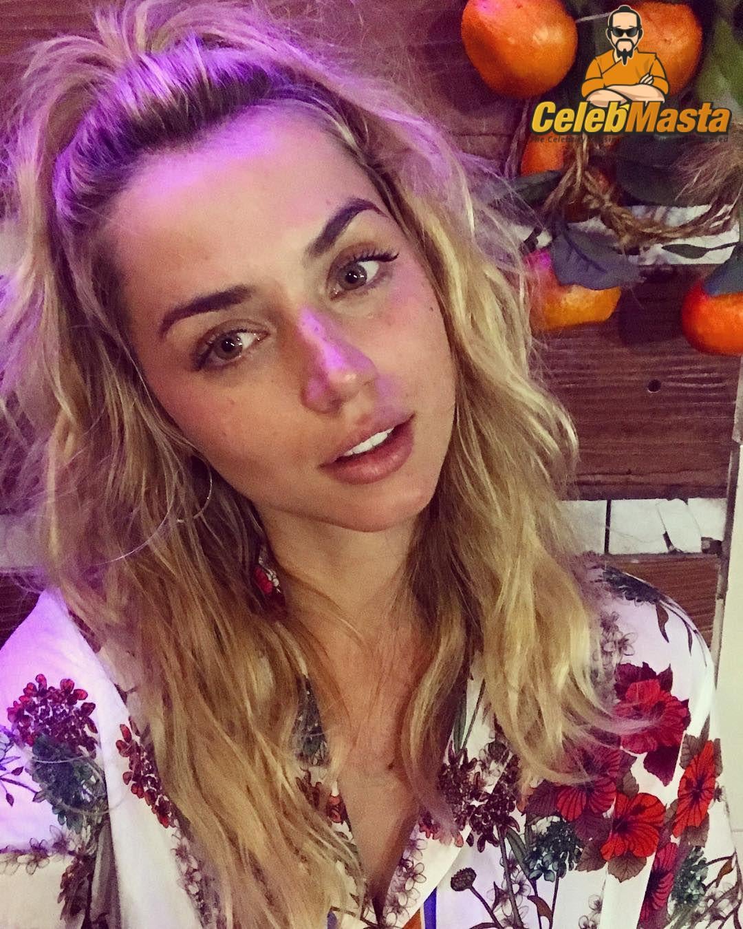 Ana de la Reguera