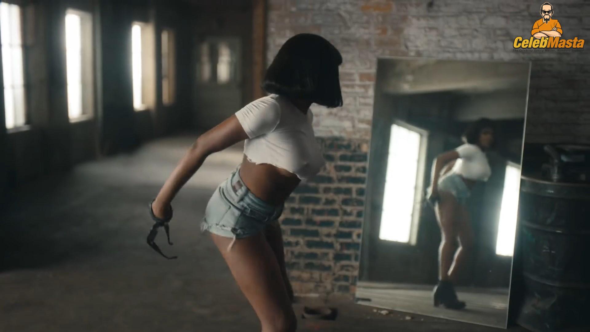 Azealia Banks