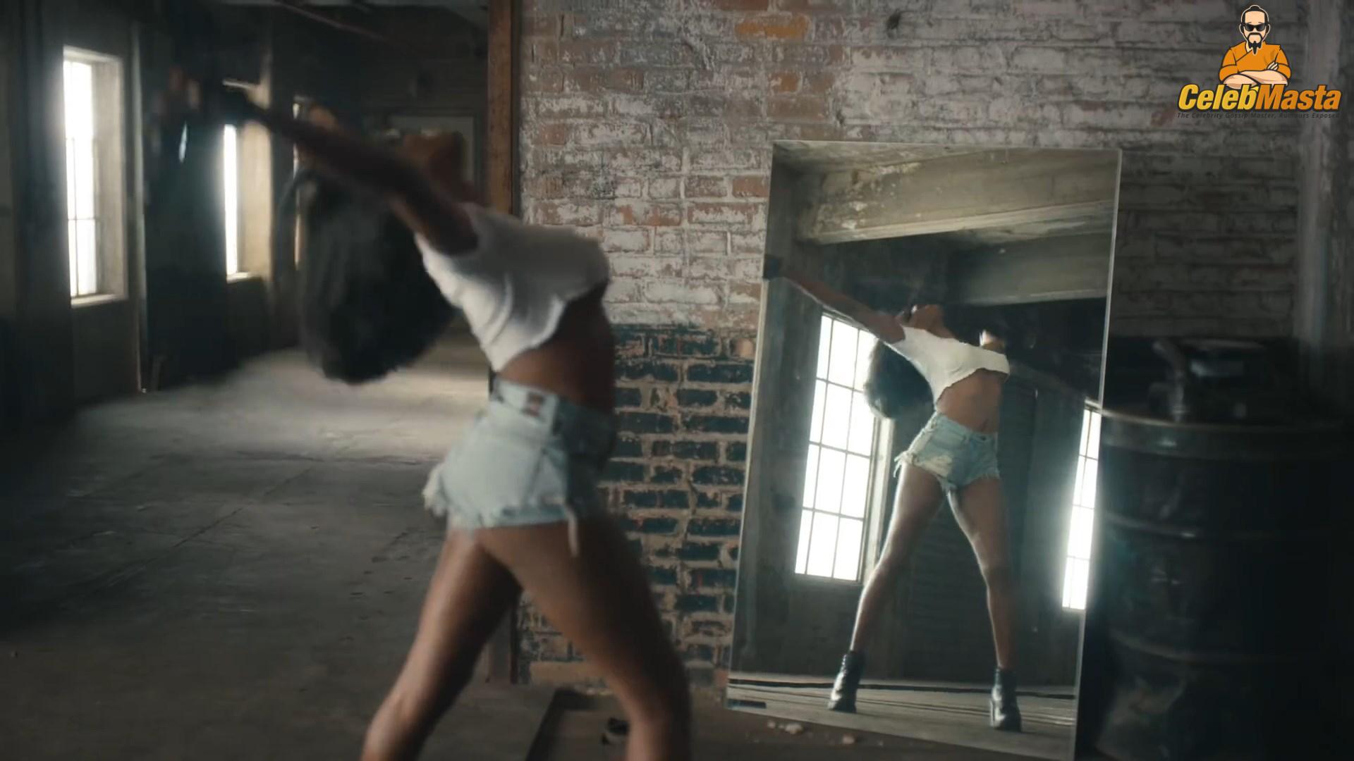 Azealia Banks