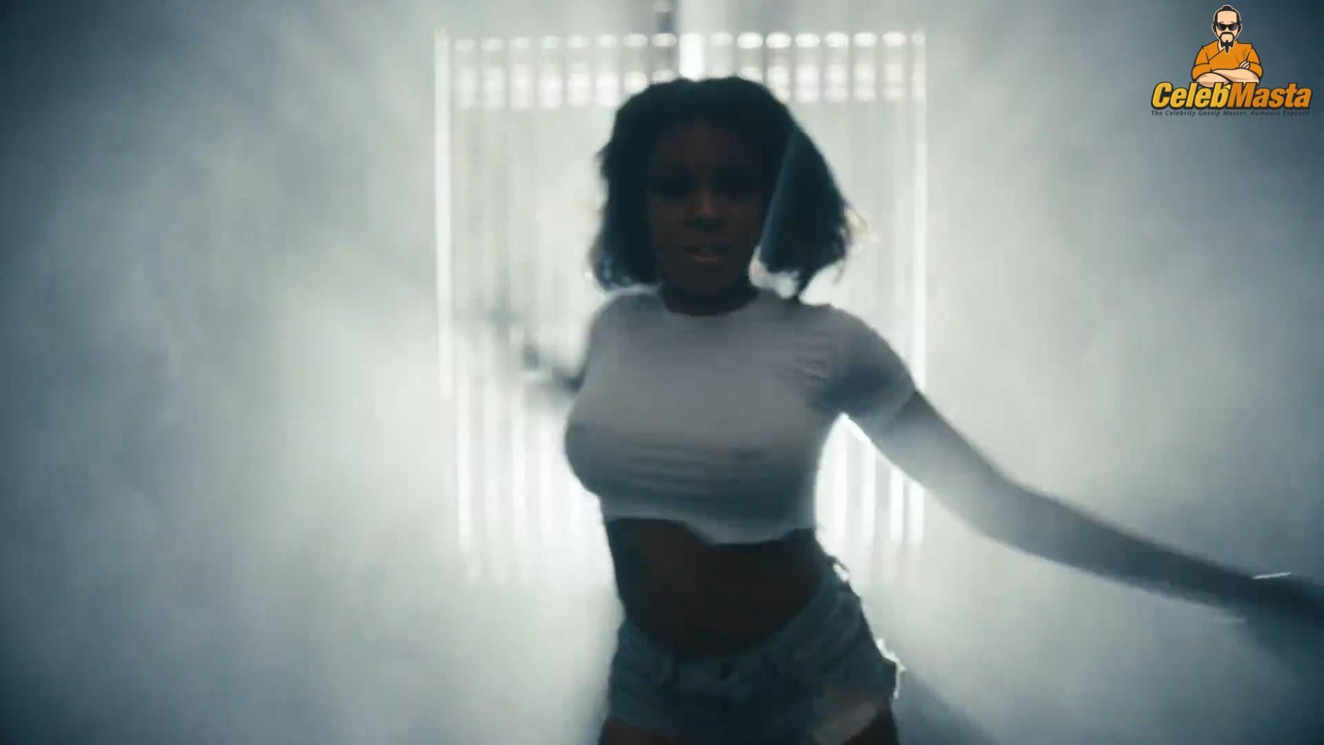 Azealia Banks