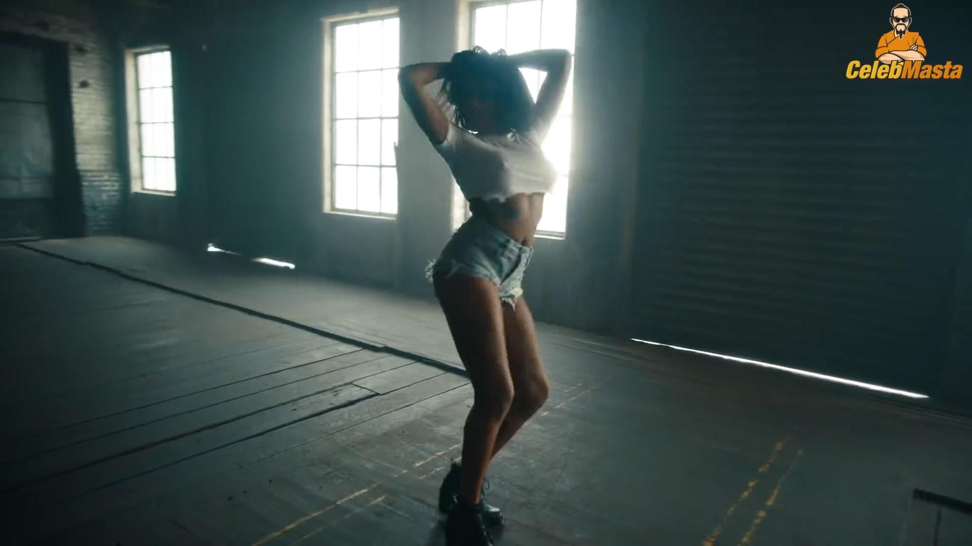 Azealia Banks