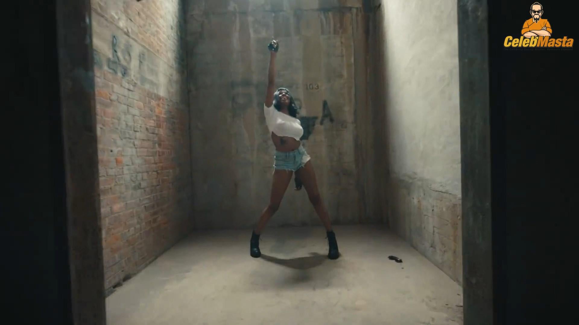 Azealia Banks