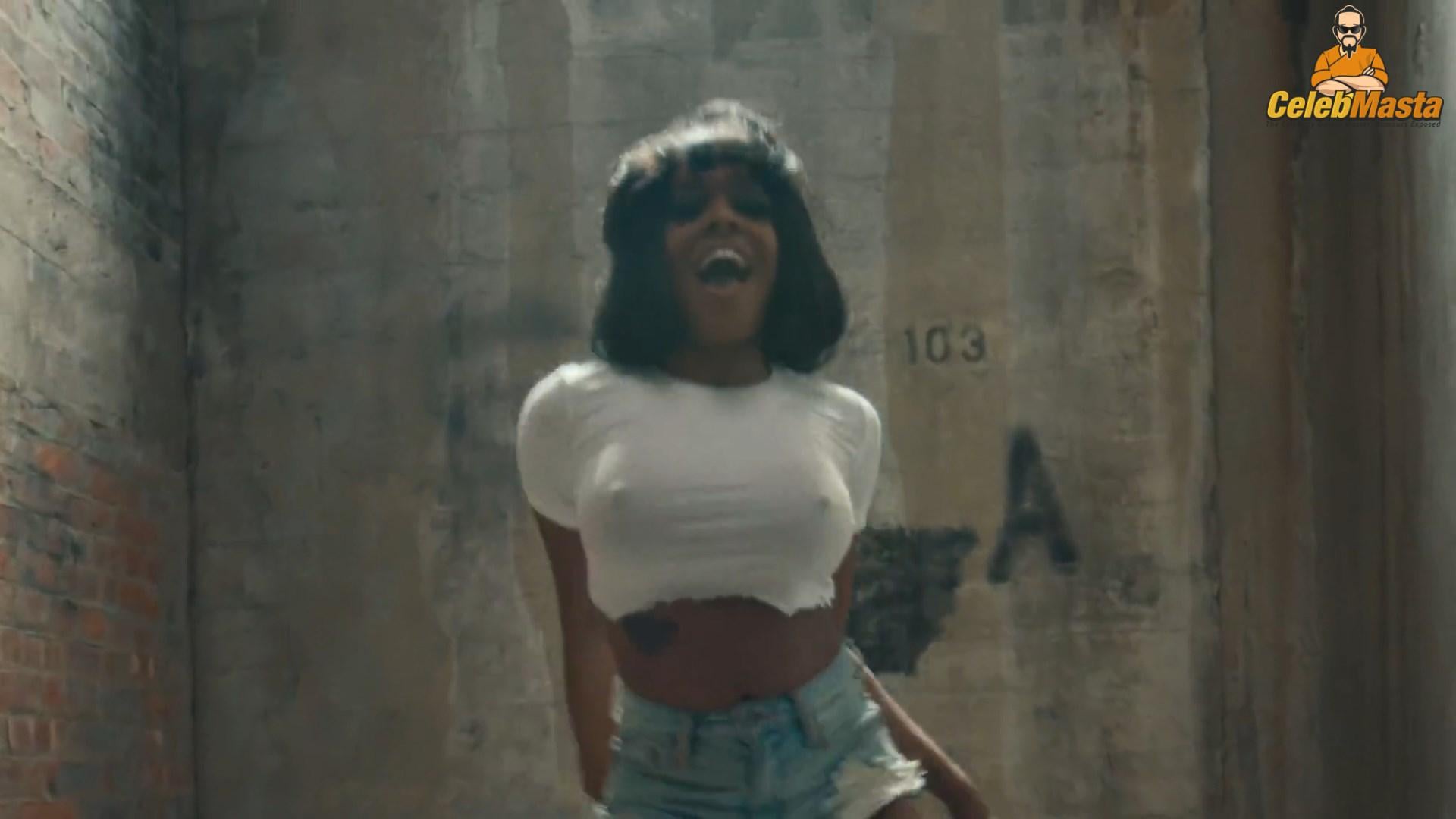 Azealia Banks