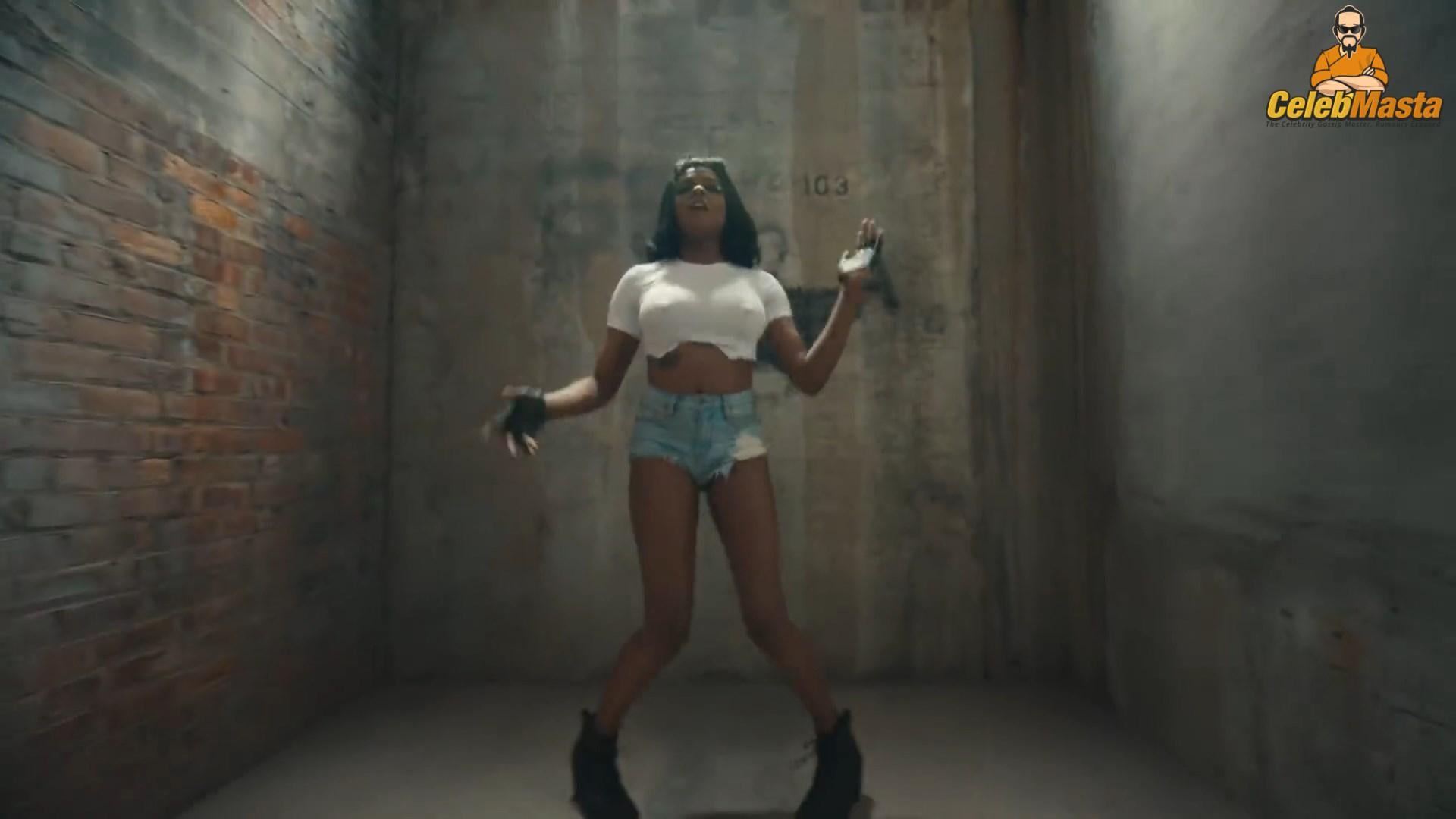 Azealia Banks