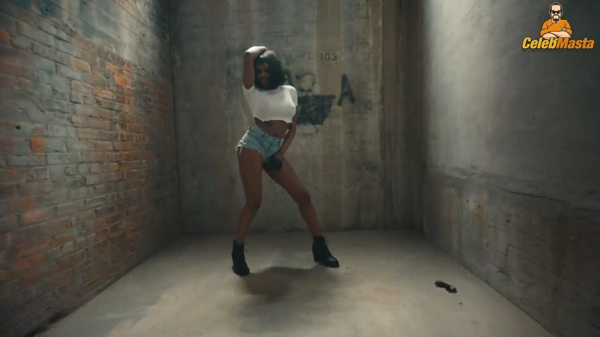 Azealia Banks